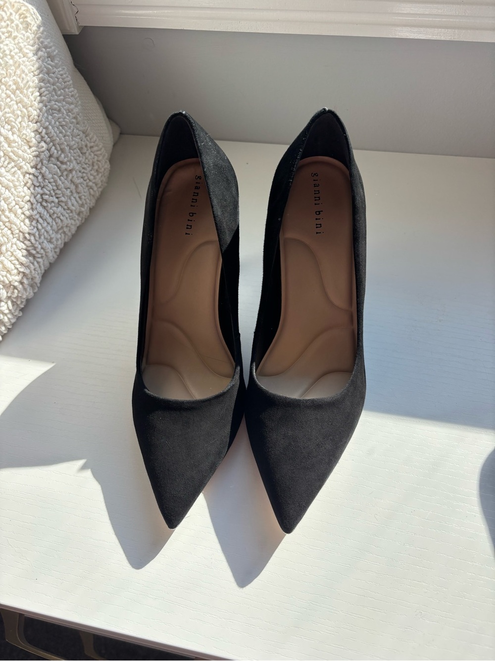 Gianni Bini Black Pointed-Toe Suede Pumps